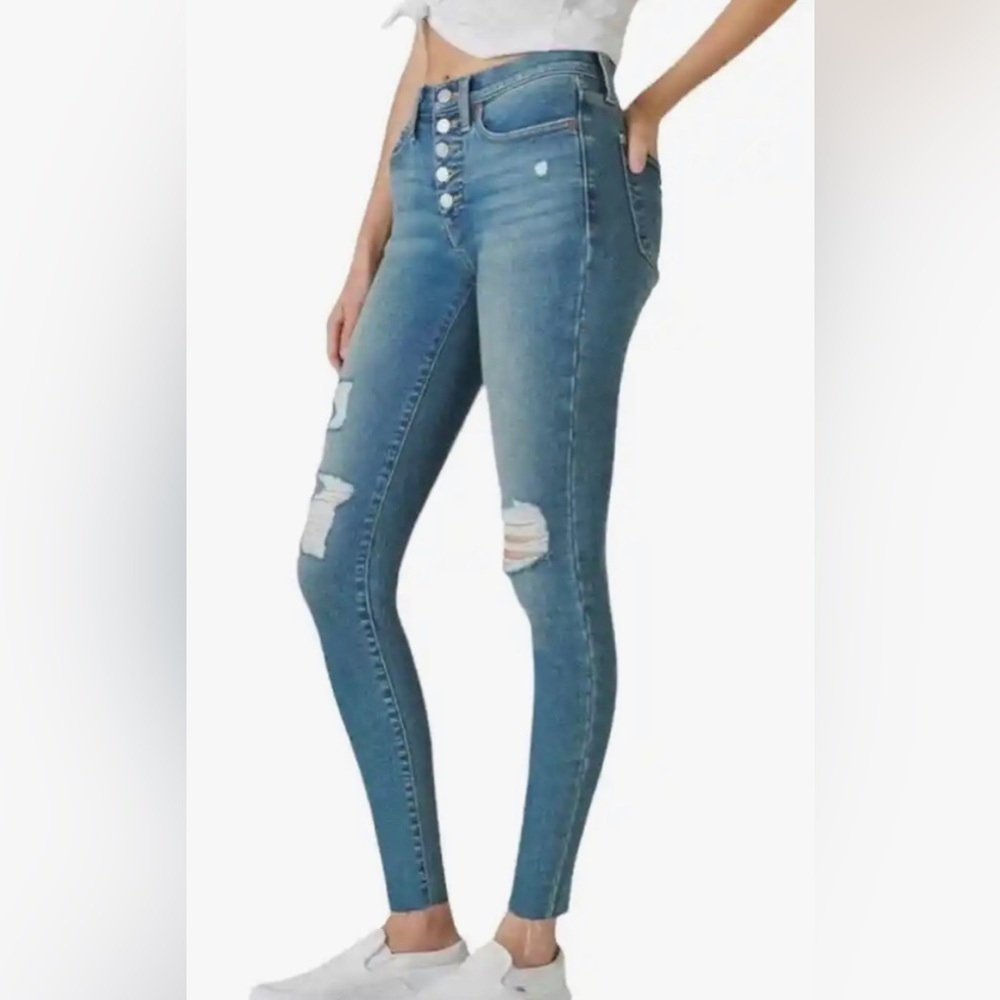 Lucky Brand High Rise Skinny Bridgette button up distressed jeans